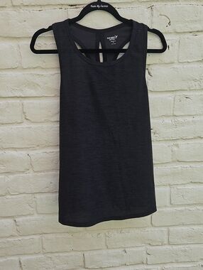Old Navy Active Gray Racerback Tank Top With Peep Back
